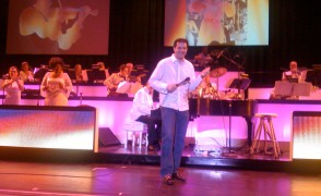 Wayne Newton - Standing in For Wayne
